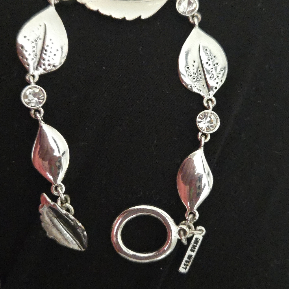 Elegant Silver Leaf Bracelet And Necklace NINE WEST Set